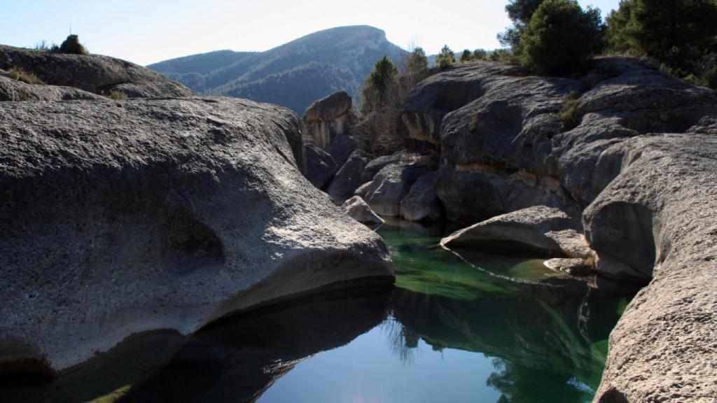 El río Bergantes a su paso por Aguaviva (Teruel).