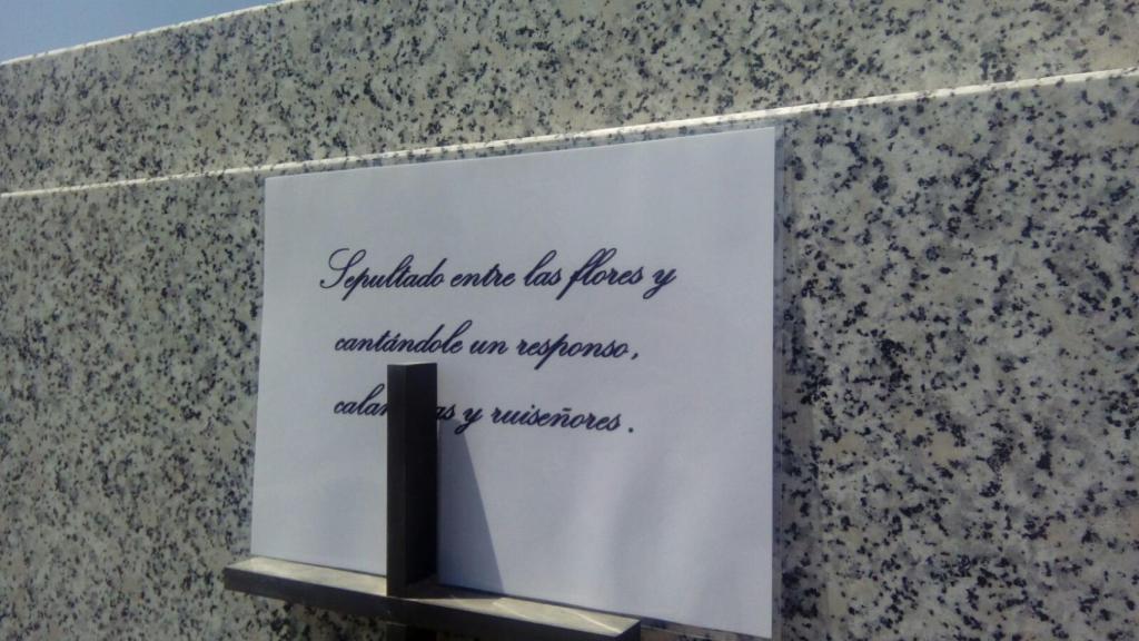 Versos en la tumba de Blesa.