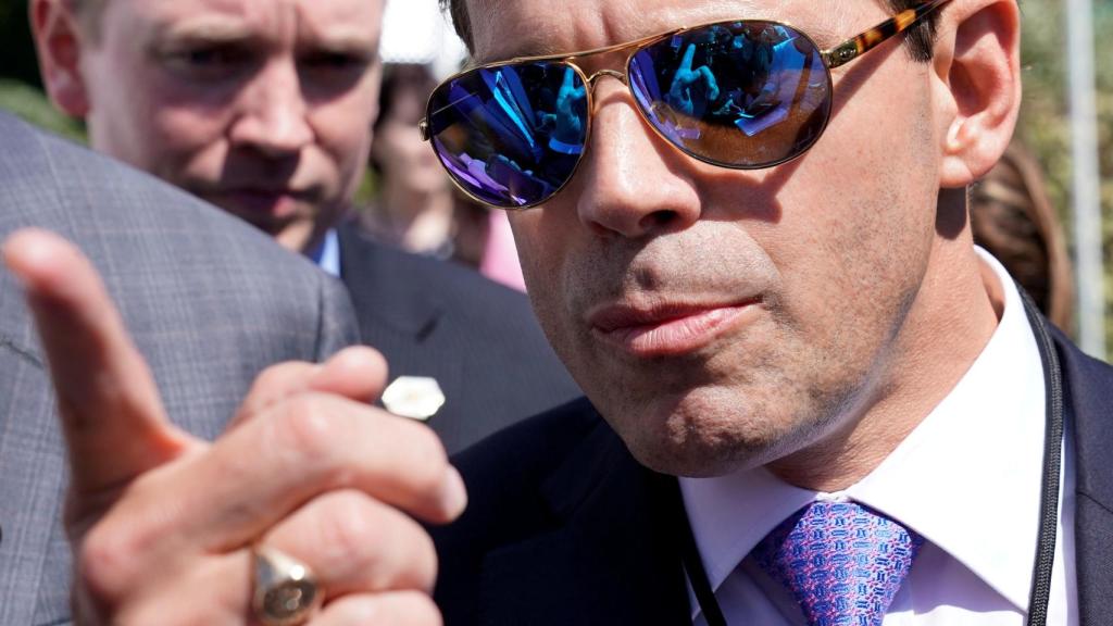 El Director de Comunicaciones de la Casa Blanca, Anthony Scaramucci, atiende a los medios de comunicación.