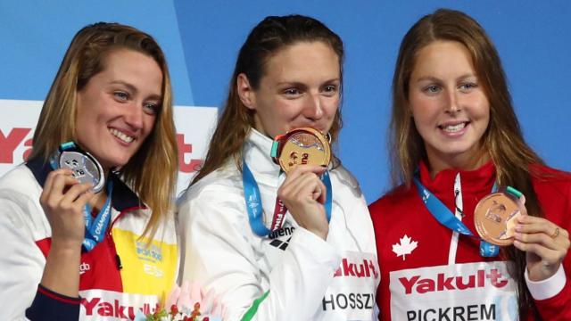 Podio de los 400 estilos en el Mundial de Budapest, con Belmonte primera por la izquierda.