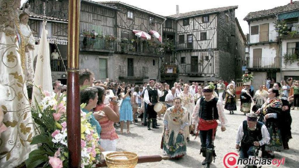 Mogarraz-virgen-nieves-3
