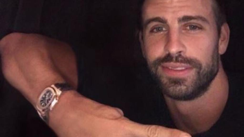 Piqué posa sin Neymar.