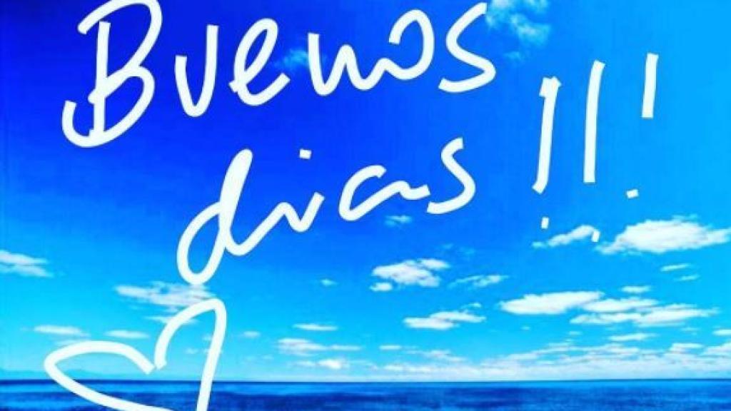 La actriz da siempre los buenos días a sus fans.