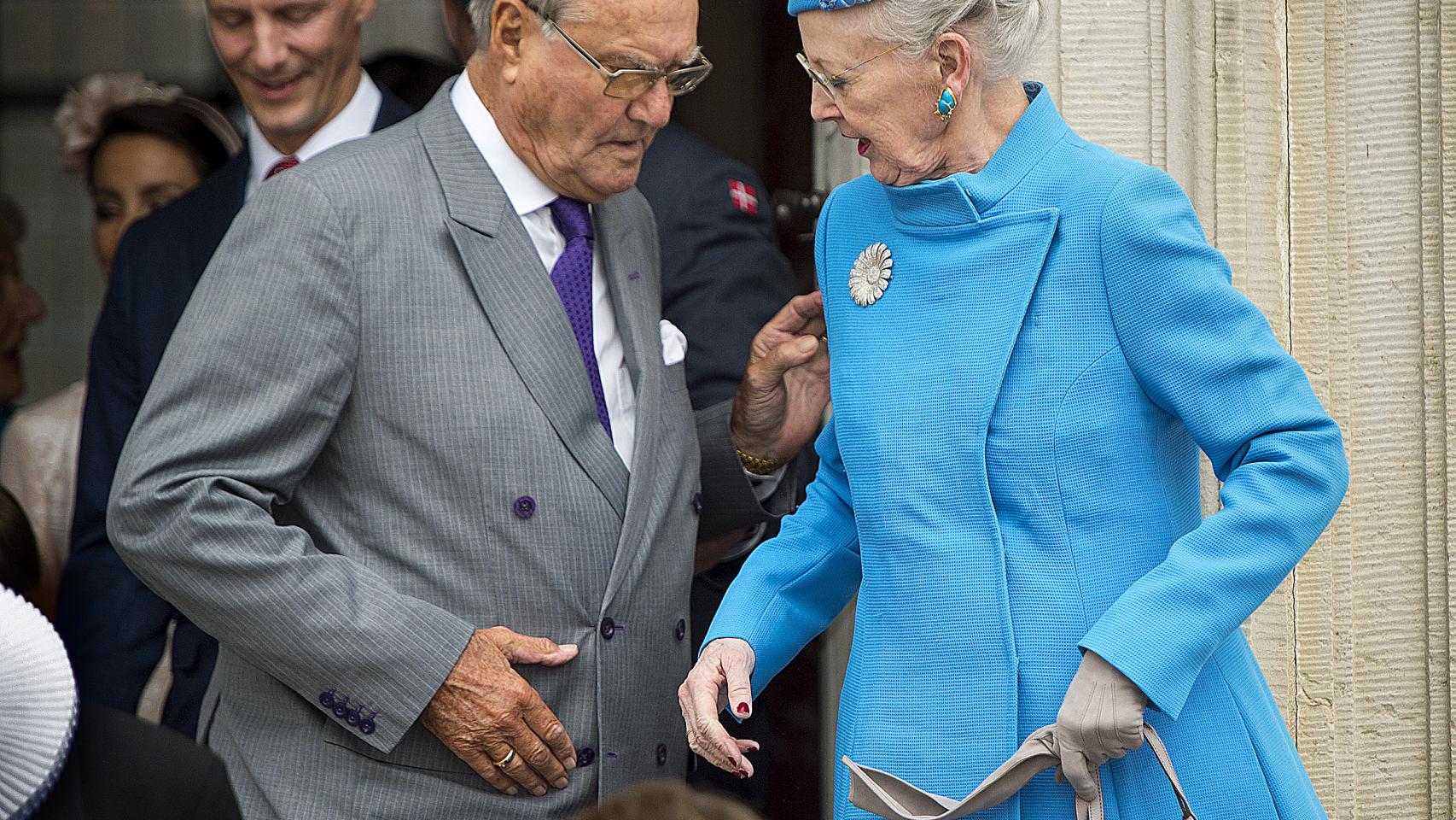 Enrique de Dinamarca junto a su mujer, la reina Margarita.