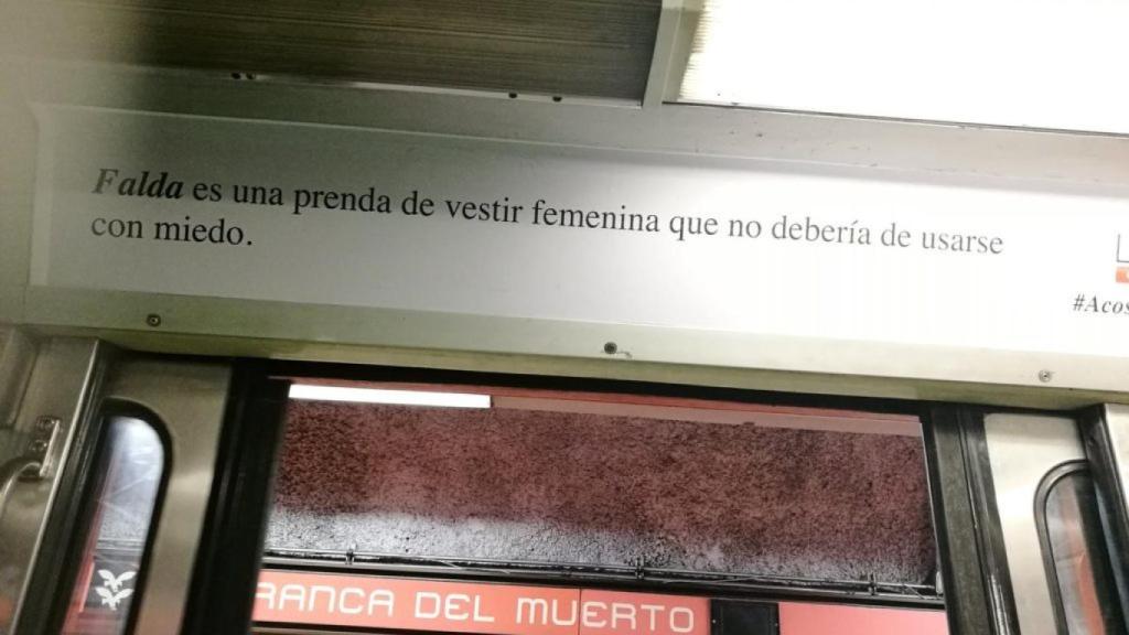 La nueva definición de Falda, según Larousse.