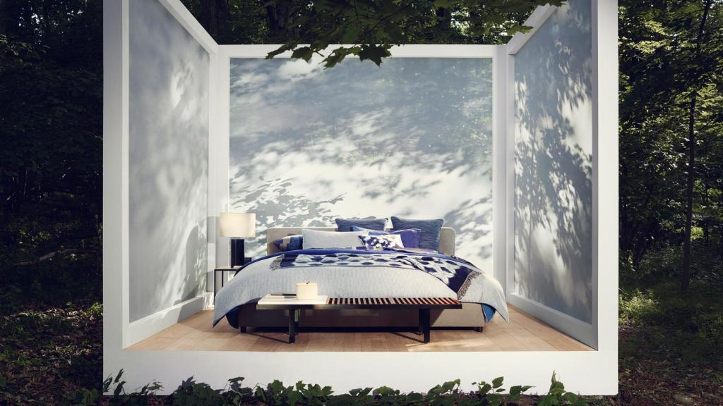 Espacio de la nueva propuesta de Zara Home Second Nature, donde protagonizan el descanso el verde y el azul. | Foto: Zara Home.
