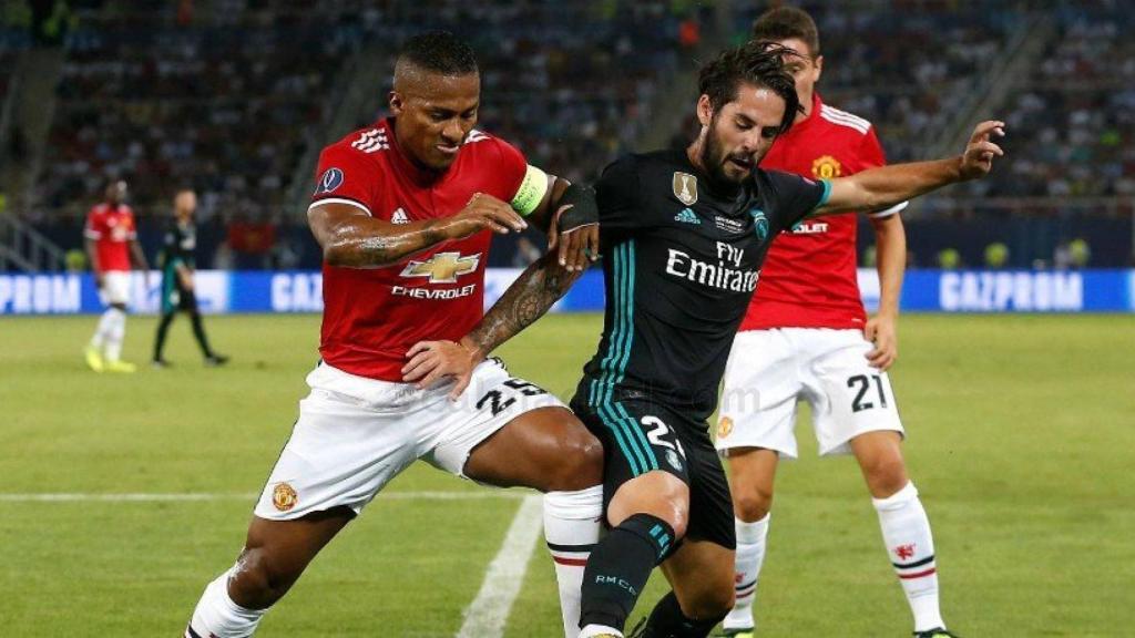 Isco, ante Valencia y Ander Herrera