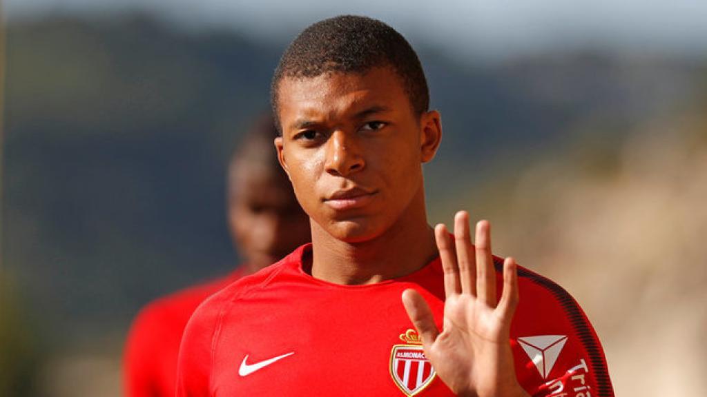 Mbappé, todavía con la camiseta del Mónaco. EFE