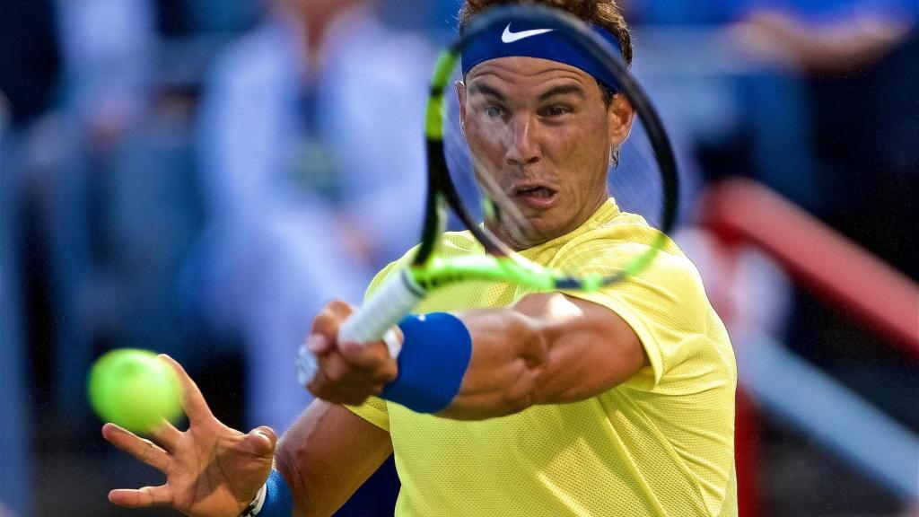 Nadal, pegando con el drive en Montreal.