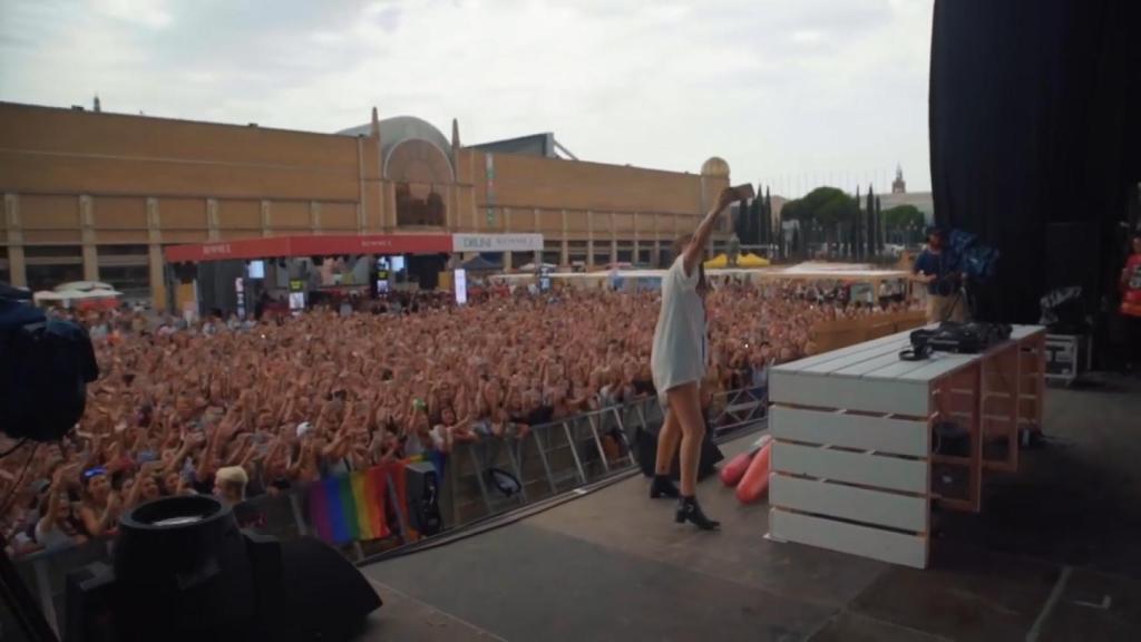 Dulceida pinchando en el Dulceweekend.