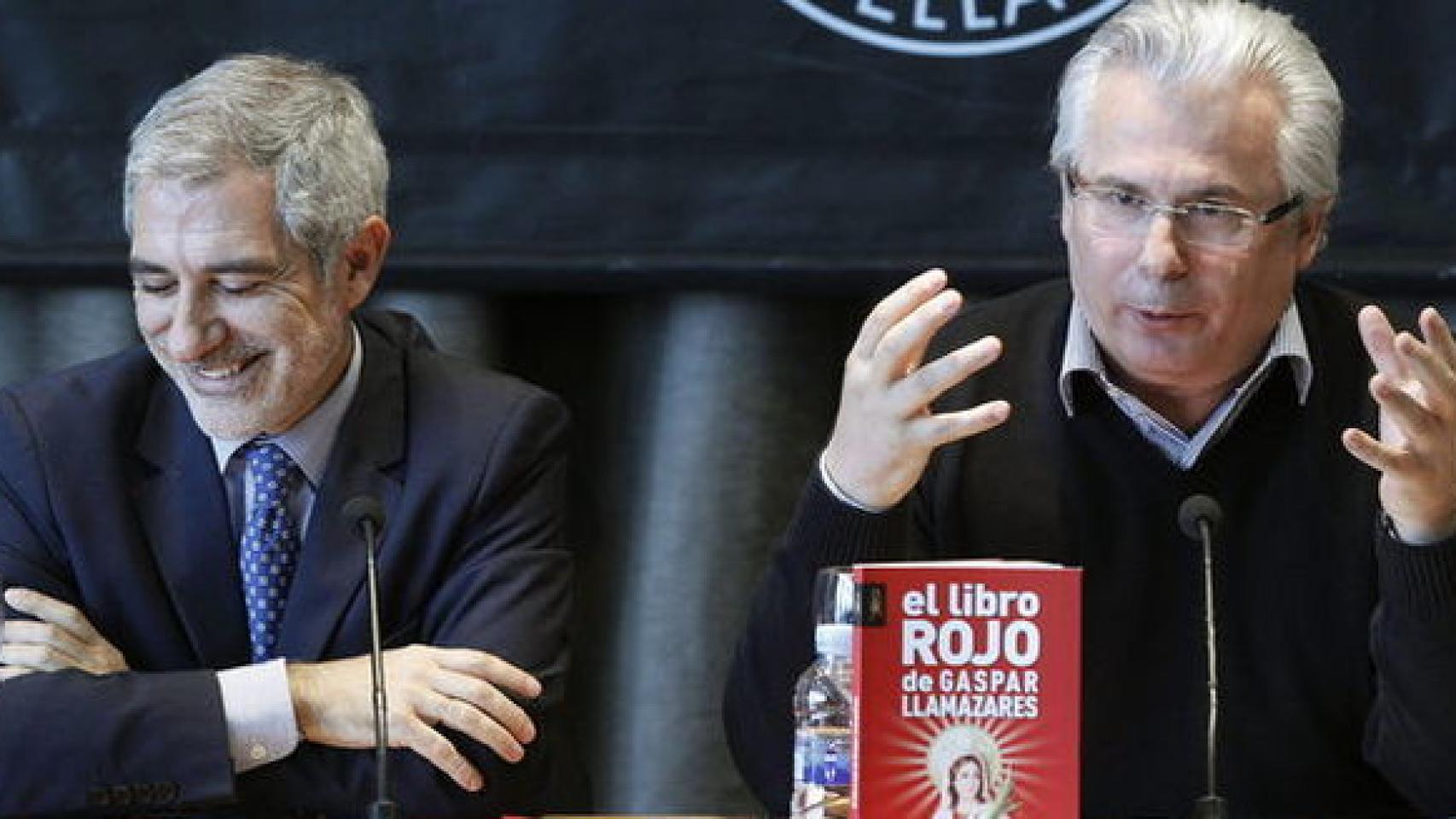 Gaspar Llamazares y Baltasar Garzón. EFE.
