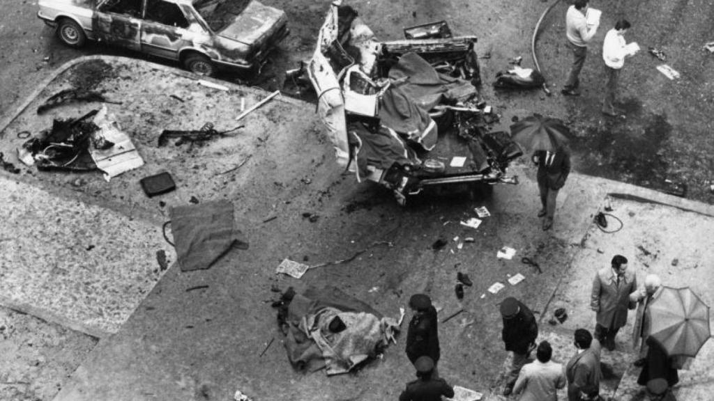 Una de las fotografías de Raúl Cancio, publicada en El País. Ahora en Españoles, Franco ha muerto.