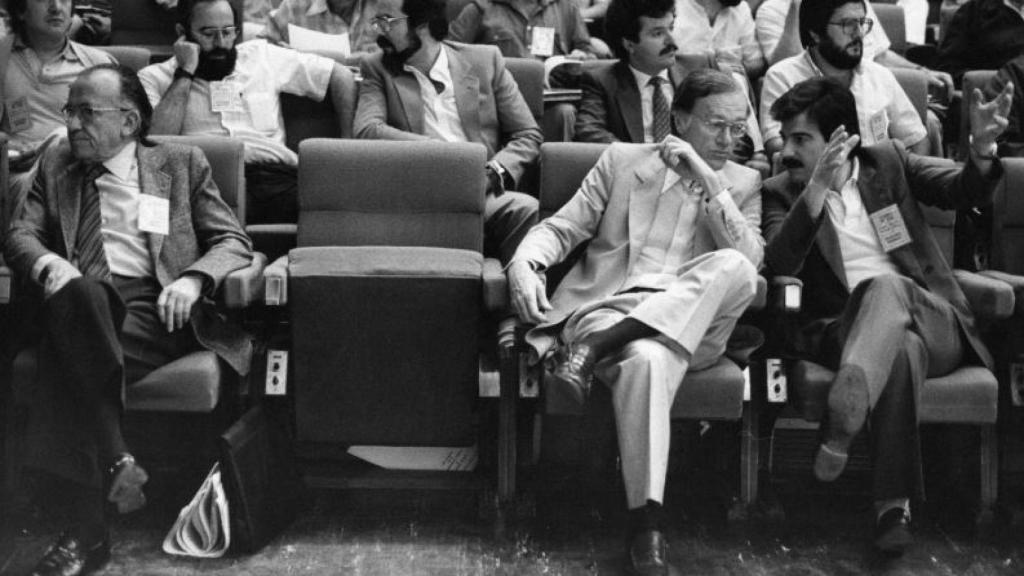 Una de las fotografías de Raúl Cancio, publicada en El País, ahora en Españoles..., Libros.com.