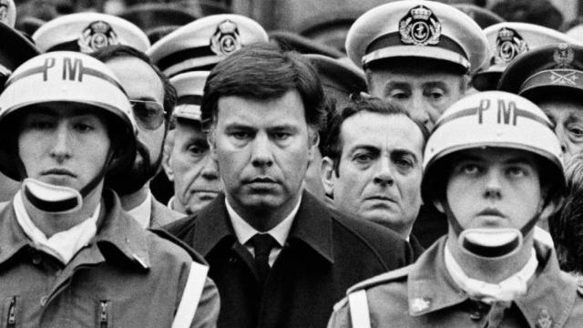 Fotografía de Cancio, publicada en El País, ahora en Españoles, Franco ha muerto. Libros.com.