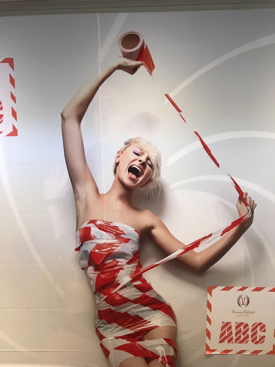 Imagen promocional del barco del amor.