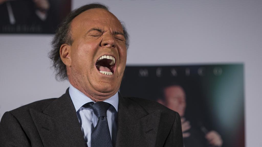 Julio Iglesias no ha reconocido a Javier como su hijo.