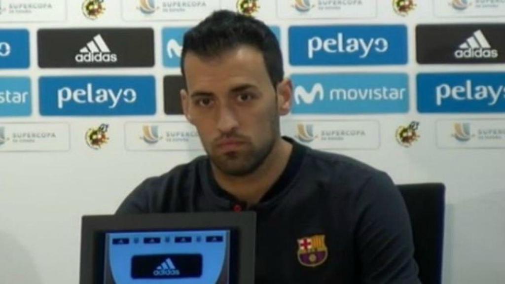 Busquets en rueda de prensa. Foto: Twitter (@elchiringuitotv)