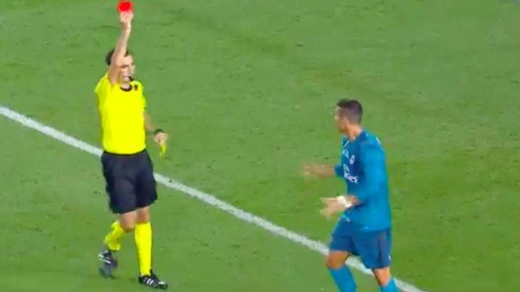 De Burgos Bengoetxea expulsa a Cristiano