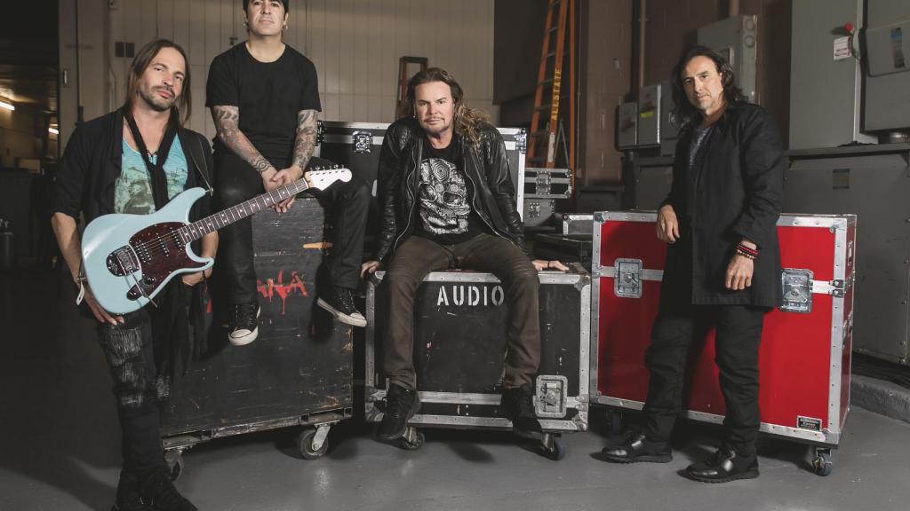 Fotografía promocional del grupo Maná.