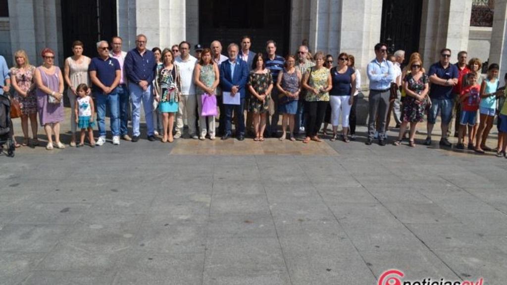 concentracion crimen nina 4 valladolid ayuntamiento 2