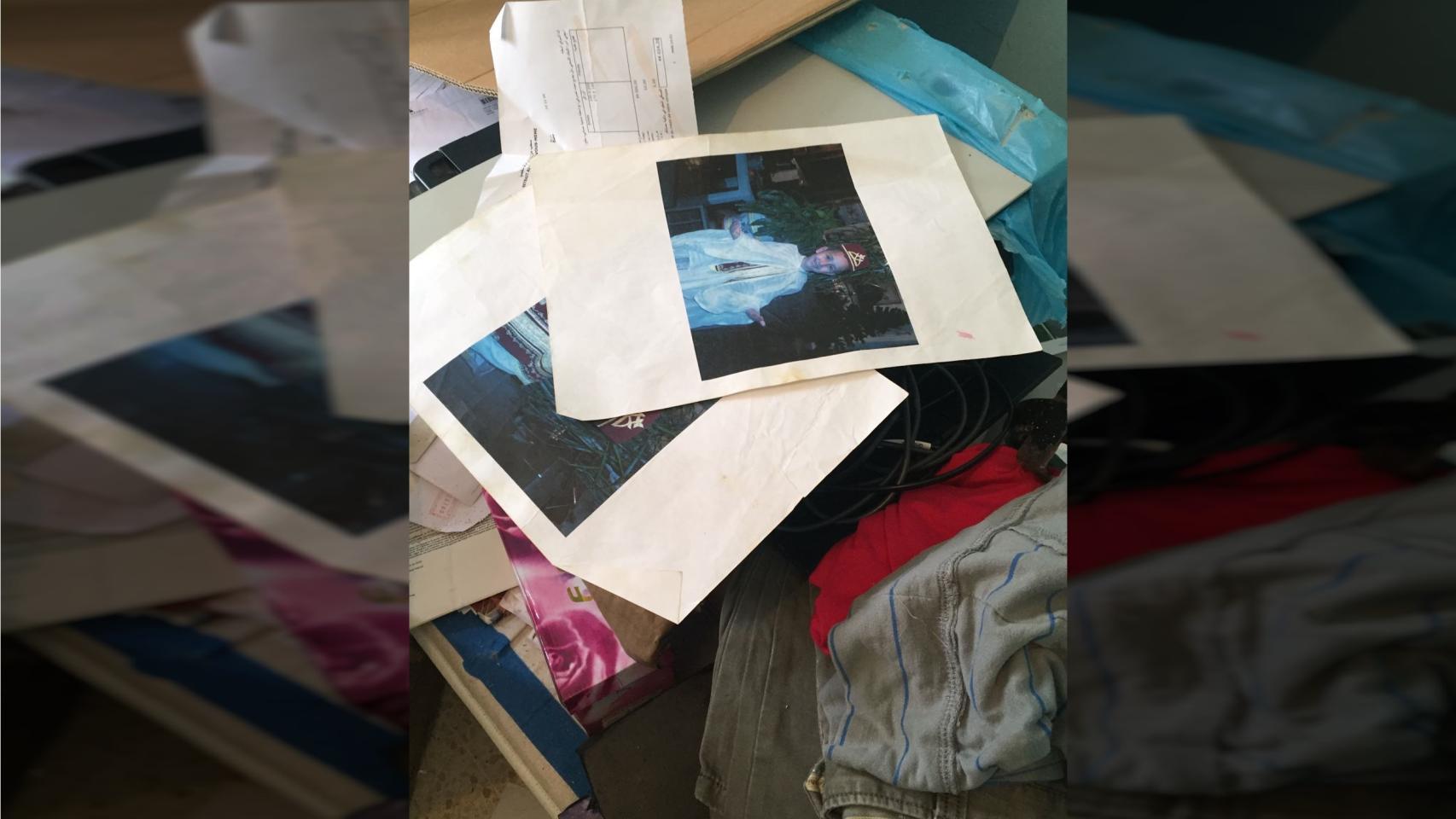 Fotografías apiladas de los hermanos Oukabir.