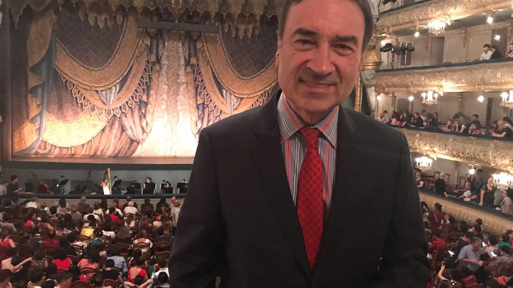 En el Palco Imperial del Teatro Mariinsky en el intermedio del Lago de los Cisnes.