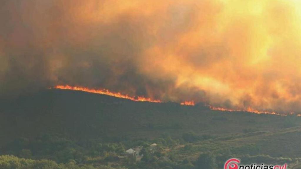 Foto incendio-villarino.jpeg