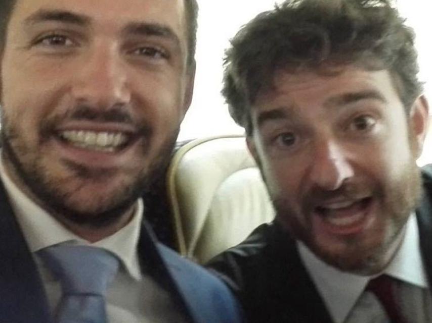 Gorka Otxoa y Eduardo Garzón, el hermano del novio.