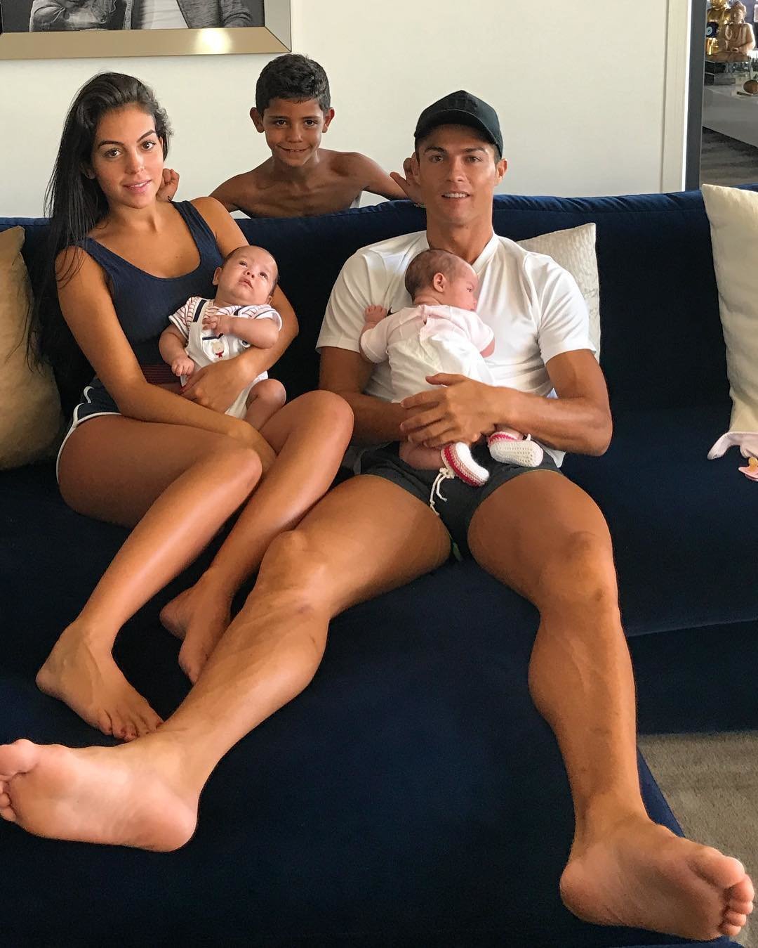 La foto más esperada: Cristiano, Georgina y todos los hijos de CR7