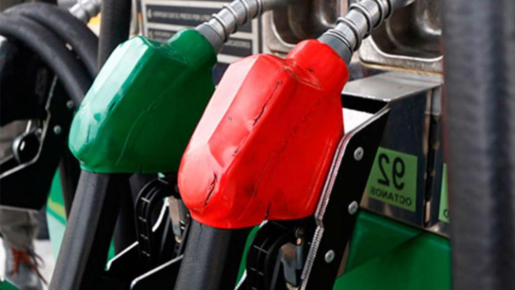 gasolinera surtidor gasolina diesel