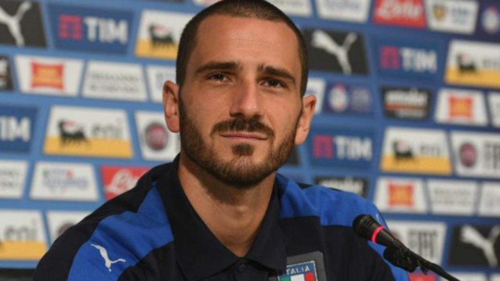 Bonucci en rueda de prensa. Foto vivoazurro.it