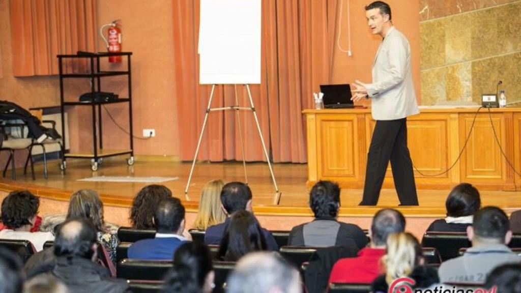 charla de iñigo saenz de urturi