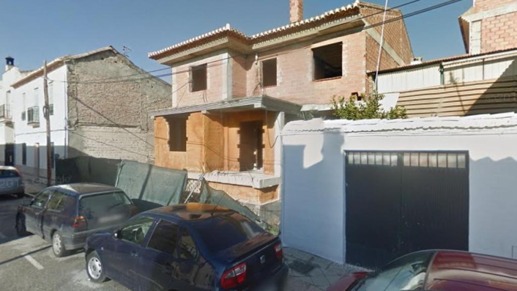 Vivienda en obras de la calle Horno de Granada en la que ha sido encontrada la menor