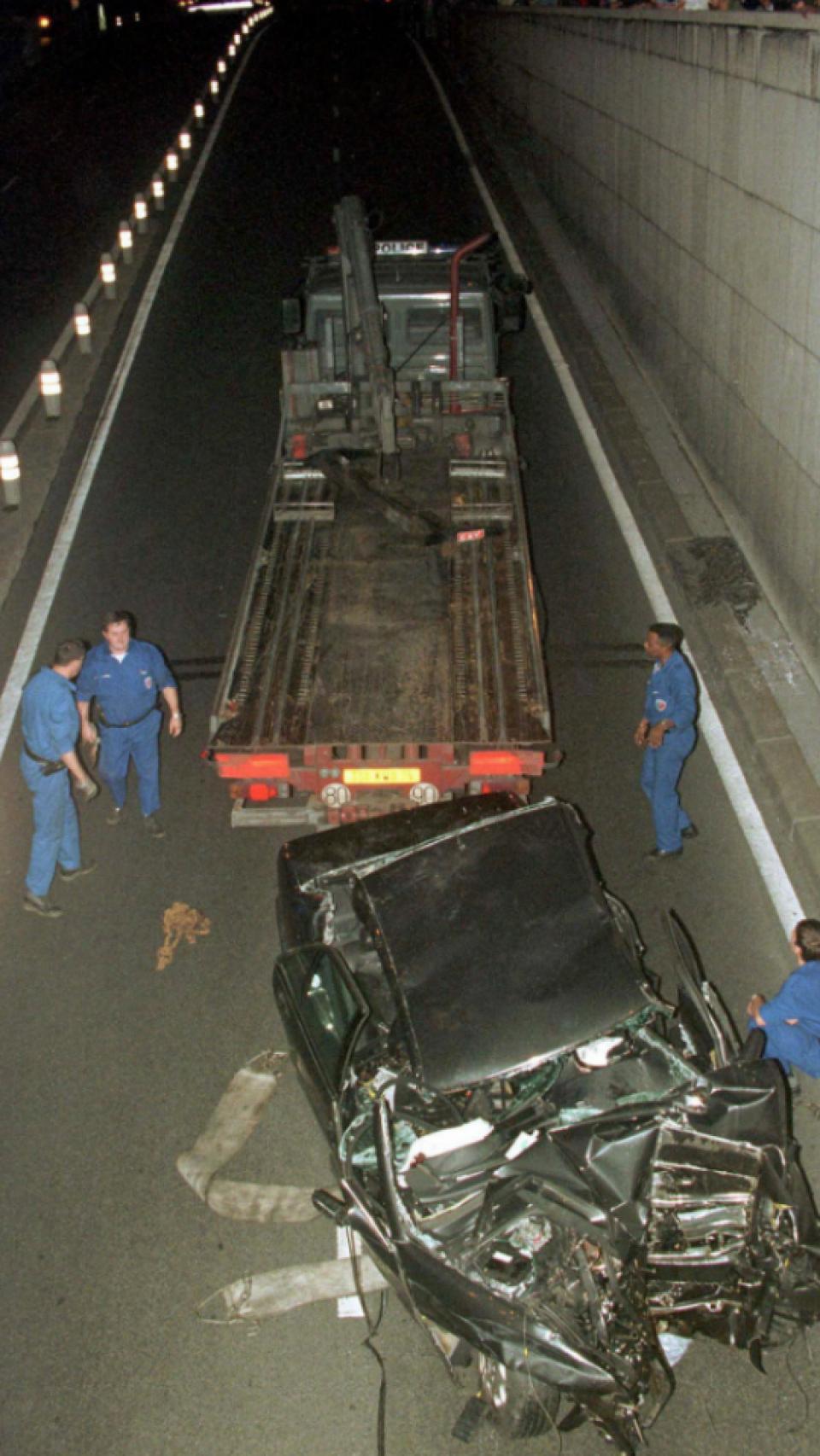 El coche de Lady di tras el accidente