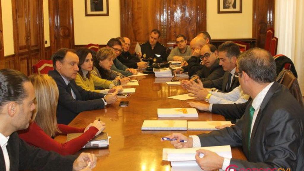 junta-local-seguridad-noche