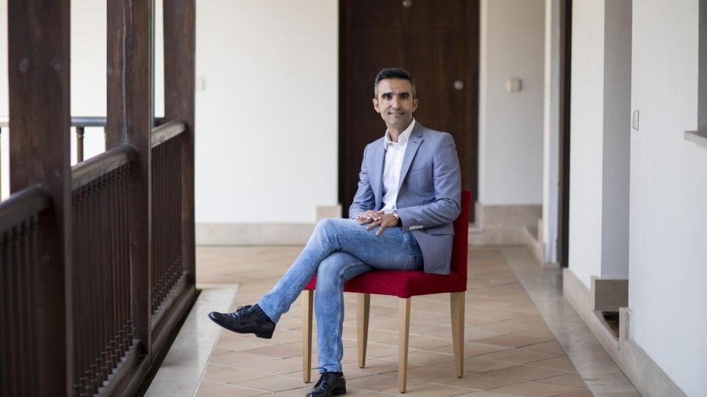 González, fotografiado este viernes en su ciudad, Alcalá de Henares.