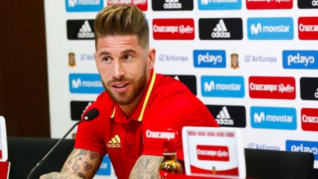 Sergio Ramos en rueda de prensa. Foto: Twitter (@Sefutbol)