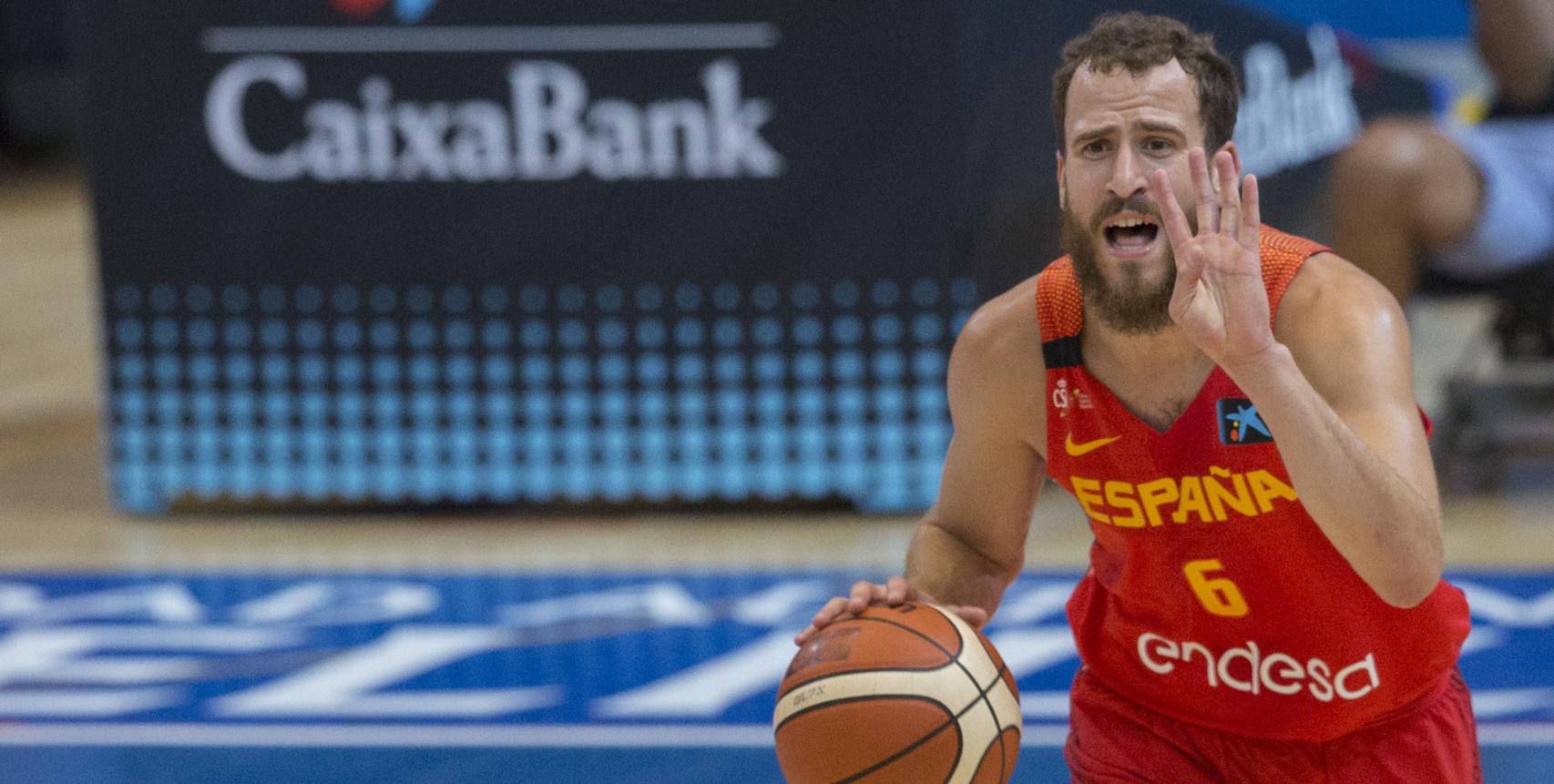 Sergio Rodríguez en un partido con España.