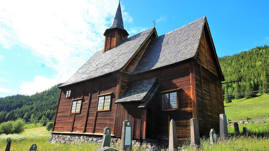 Iglesia de madera de Lomen.