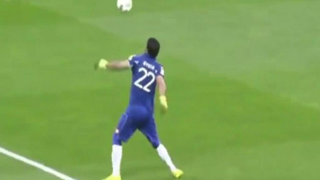 Inaudito saque del portero de Siria