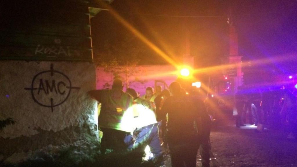 Momento en el que se atiende al herido.