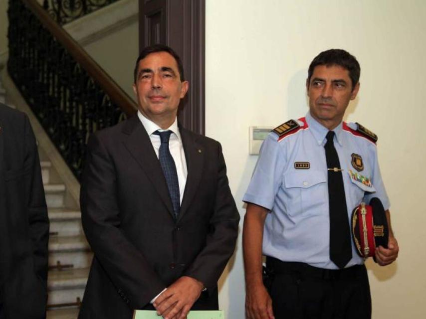 El director de los Mossos, Pere Soler, y el mayor, Josep Lluis Trapero