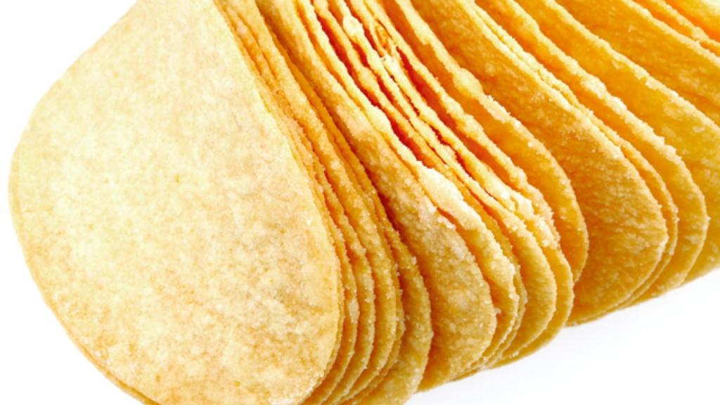 Si comes así las Pringles lo estás haciendo mal