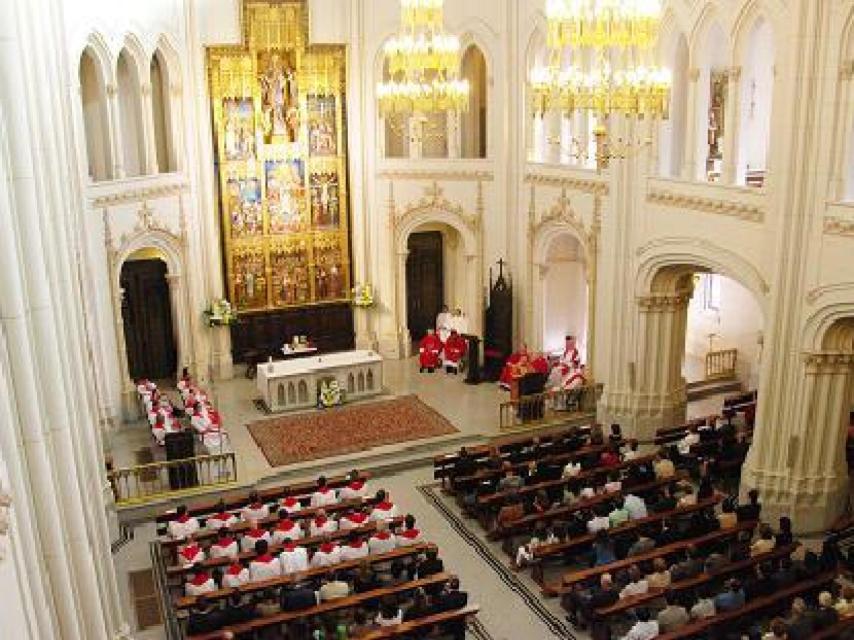 Interior de la capilla de Alberto Aguilera.