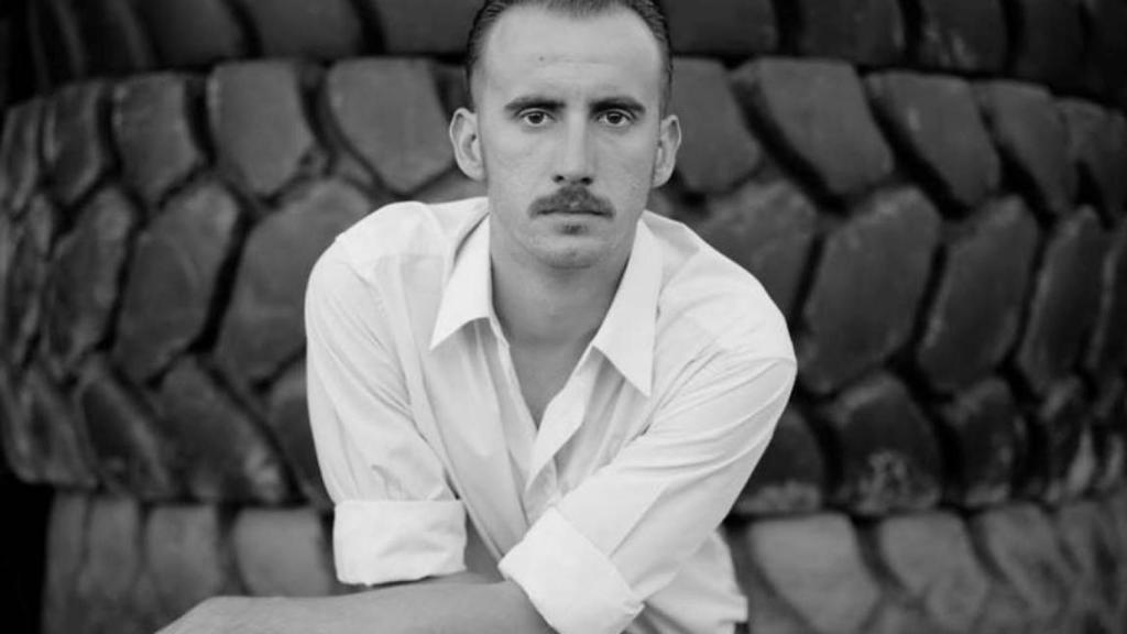 El cantautor Pablo Und Destruktion.