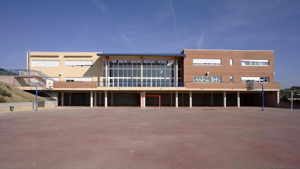 Una de las fachadas del centro.