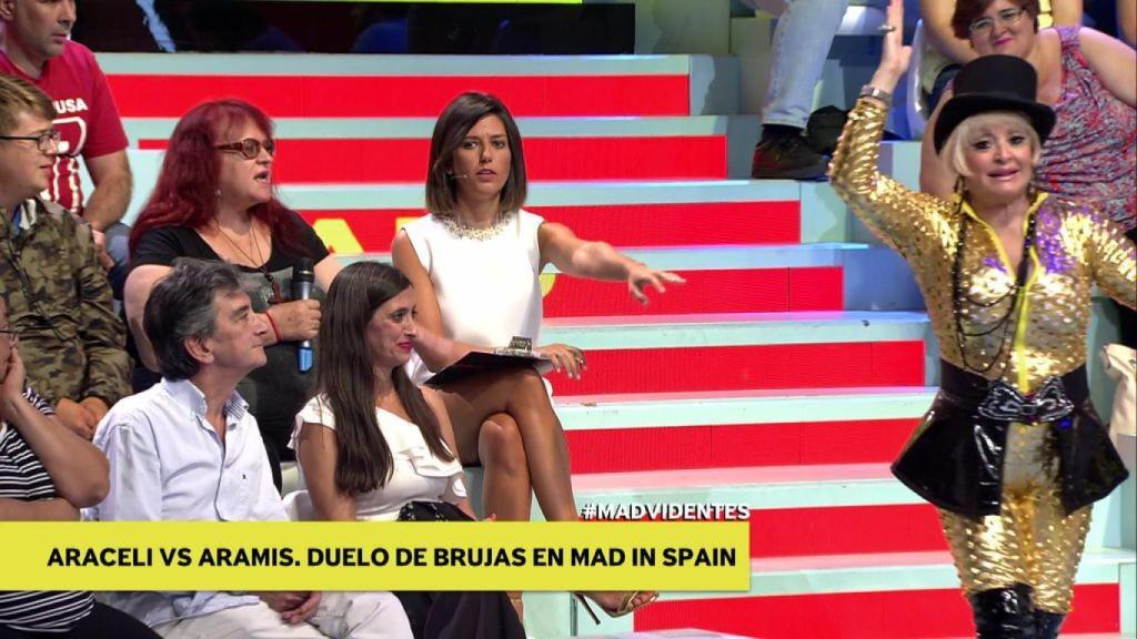 Duelo de brujas en Telecinco: Vete a fregar que no sabes nada
