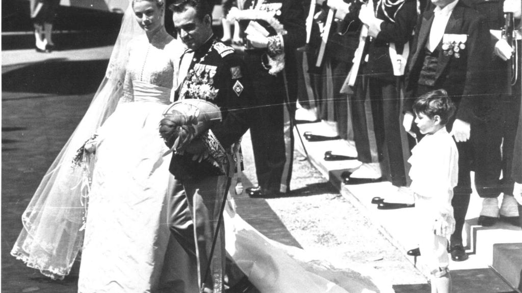 Su vestido de novia real ha sido uno de los más imitados de la historia. | Foto: GTRES.