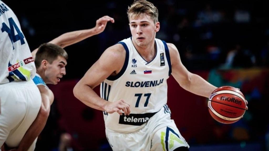 Doncic durante un partido con su selección en el Eurobasket. Foto: Twitter (@luka7doncic).