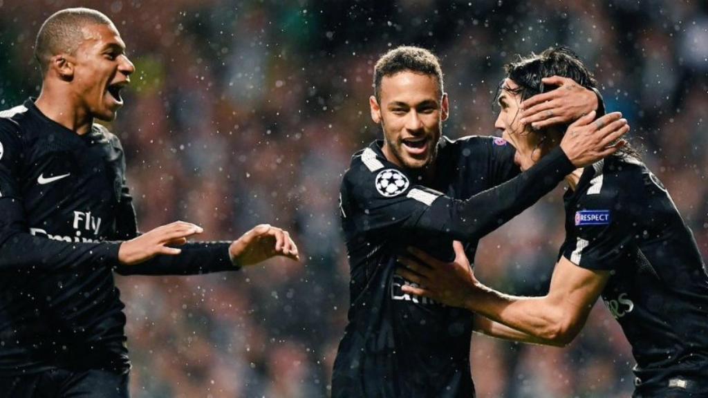 Neymar, Mbappé y Cavani celebran la goleada del PSG al Celtic. Foto: Twitter (@PSG_inside).